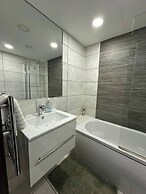 1br-sleeps4-parking-closetocentre