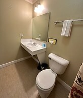 The Northport Inn & Lodge