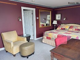 The Northport Inn & Lodge