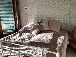 6 Person Holiday Home in Vaeggerlose