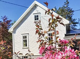 13 Person Holiday Home in Songesand