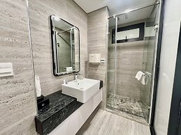 22Land Legend Residence