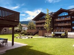 Beautiful Chalet With Swimming Pool