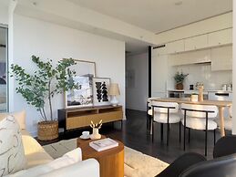 The Harbour Suites & Towers Financial District