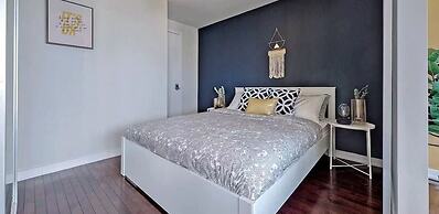 The Harbour Suites & Towers Financial District