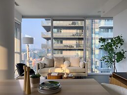 The Harbour Suites & Towers Financial District