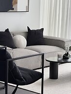 The Harbour Suites & Towers Financial District