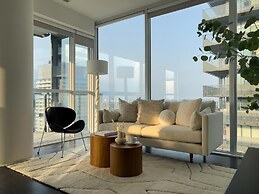 The Harbour Suites & Towers Financial District