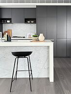 The Harbour Suites & Towers Financial District