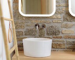 Villa Yasemin on the Rock