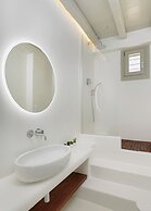 Villa Yasemin on the Rock