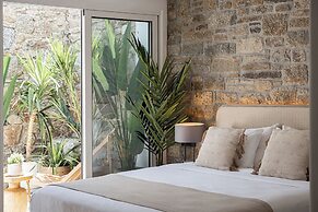 Villa Yasemin on the Rock