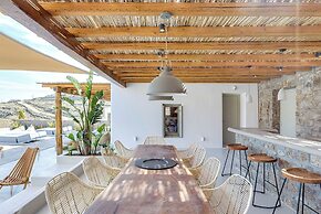 Villa Yasemin on the Rock