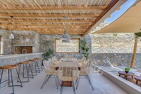 Villa Yasemin on the Rock