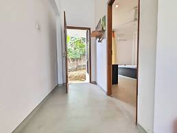 Room in Guest Room - Serene Oasis in Galle - Tranquil Retreat With Bre