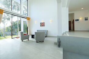 Room in Guest Room - Serene Oasis in Galle - Tranquil Retreat With Bre