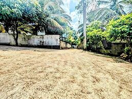 Room in Guest Room - Serene Oasis in Galle - Tranquil Retreat With Bre