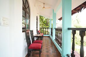 Janet & Johns Beach Resort Since 1989