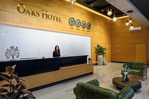 OAKS HOTEL