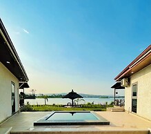 Platinum Blue Island Resort