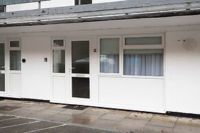 2 Beach Court - Direct Beach Access Sea Views