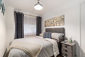 2 Beach Court - Direct Beach Access Sea Views