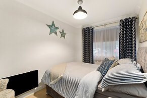 2 Beach Court - Direct Beach Access Sea Views