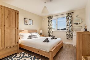 Gorse Cottage - Sea Views Village Centre