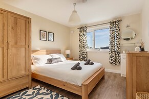 Gorse Cottage - Sea Views Village Centre