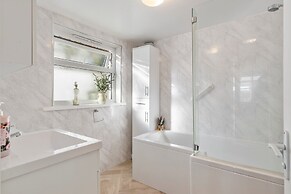 Gorse Cottage - Sea Views Village Centre