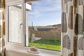 Gorse Cottage - Sea Views Village Centre