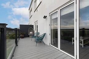 Blue Horizon - Spectacular Coastal Views