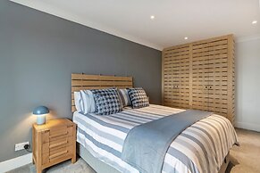 Blue Horizon - Spectacular Coastal Views