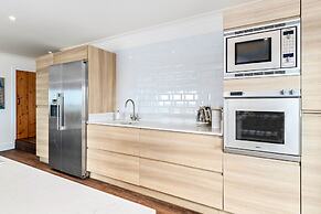 Blue Horizon - Spectacular Coastal Views