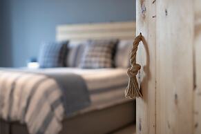 Blue Horizon - Spectacular Coastal Views