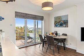 Blue Horizon - Spectacular Coastal Views