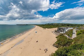 Sherbourne House - Seaside Apartment