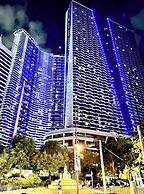 Luxurious White & Gold Haven in Makati