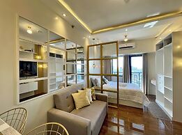 Luxurious White & Gold Haven in Makati