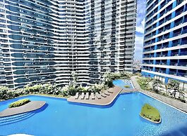 Luxurious White & Gold Haven in Makati