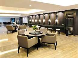 Luxurious White & Gold Haven in Makati