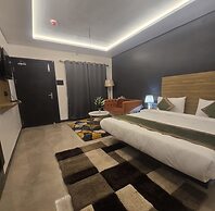 Hotel Golden Tulip'z