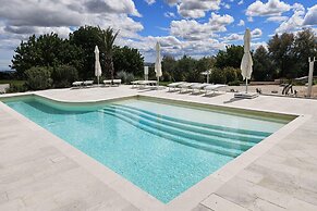 Amazing Villa in Monsano With Pool
