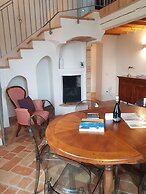 Amazing Villa in Monsano With Pool