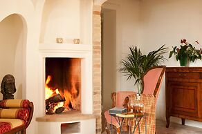 Amazing Villa in Monsano With Pool