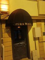 Opera Wall Suite