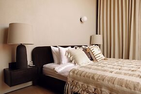 Five Stories Villa By SUOM