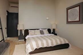 Five Stories Villa By SUOM