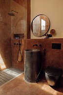 Five Stories Villa By SUOM