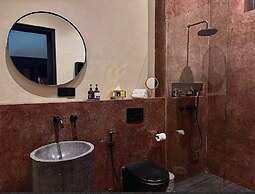 Five Stories Villa By SUOM